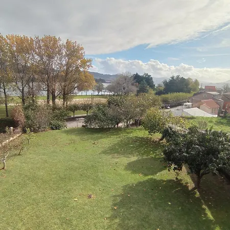 Casa Playa Meira Planta Alta 펜션 *